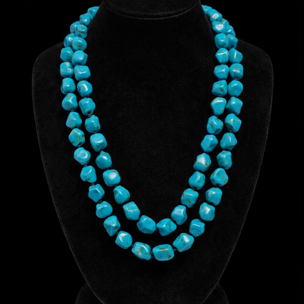 BLUE STATEMENT NECKLACE